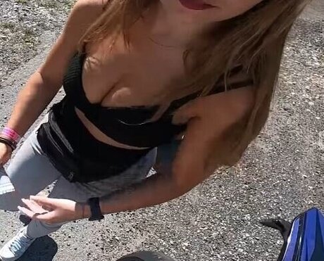 joysemmi star hot pictures