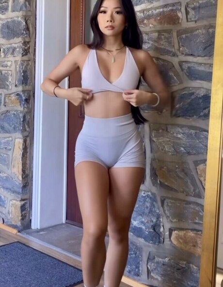 Eden Luong model free photo