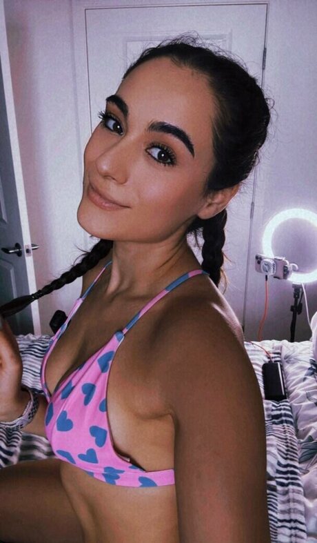 Anastasia Ashera pretty star pictures