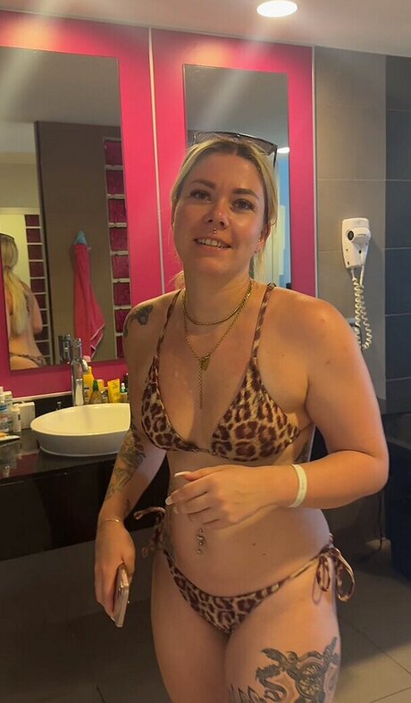 Die Meedtis nudes star galleries