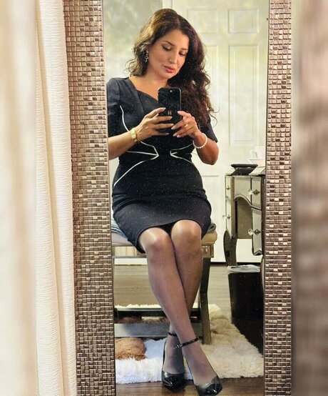 latinaseven7 hd actress photos