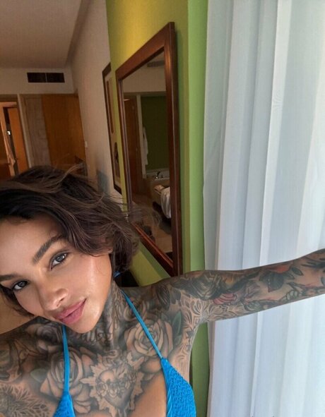 Cleo Petra nudes pornstar pictures