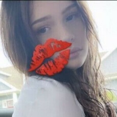 Emmy Moore star top archive