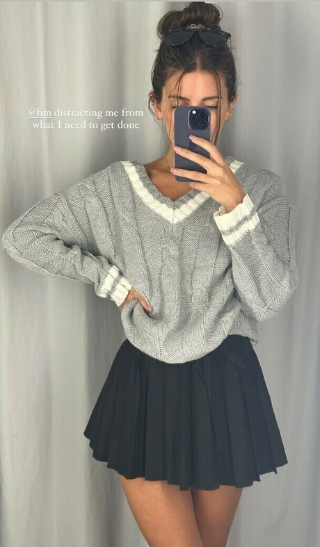 Carla Bezanson nude actress pics