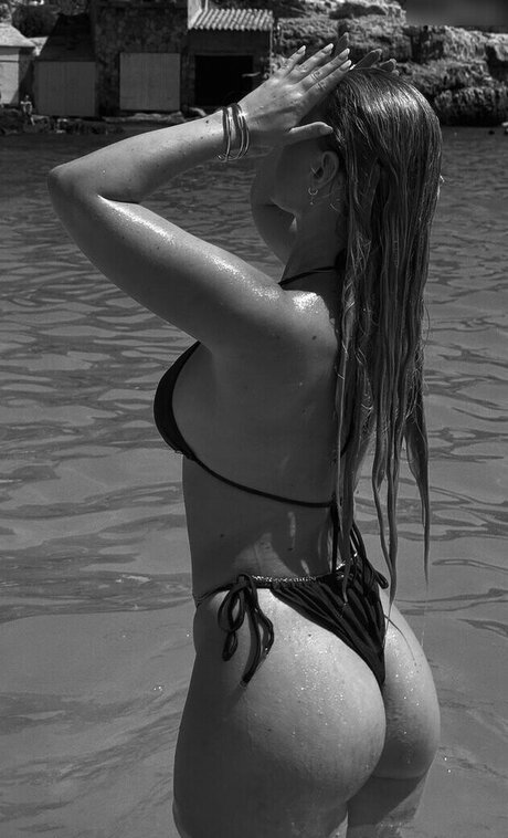 liv yah pornstar naked gallery