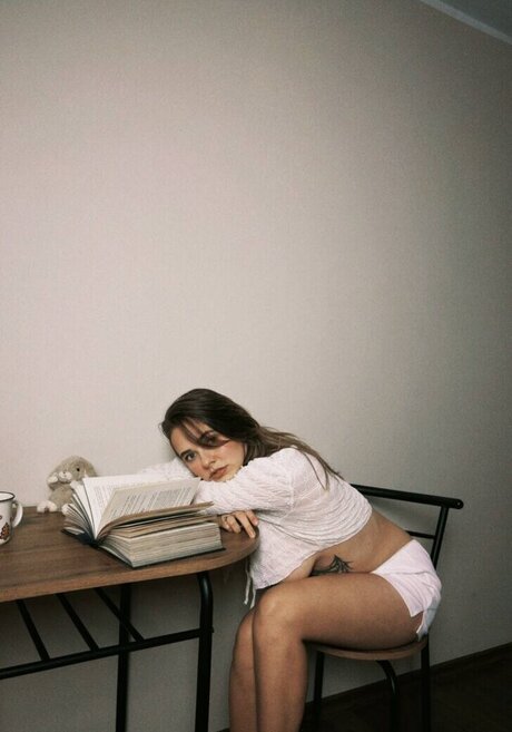 yulkachash free actress picture