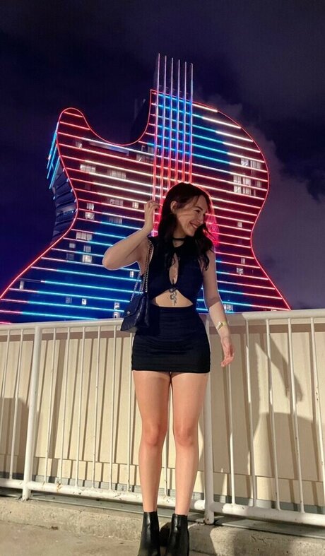 lunaxxgrace pornographic model gallery