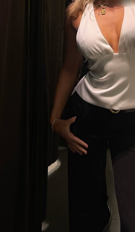 Leonie brrr model adult img