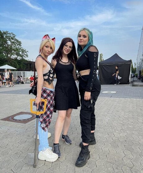 Katazuri free actress photos