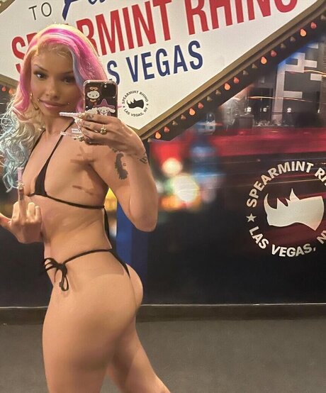 Babiebulttt model sexy picture