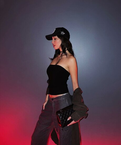 Joyce Htet star sex pics