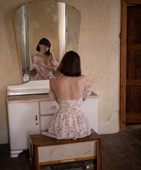 Sophie N ther model xxx picture