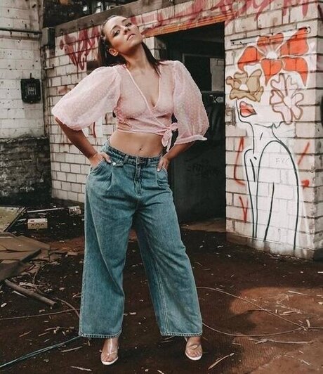 Regina Hixt erotic model gallery