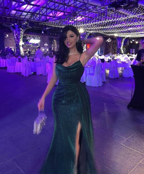 rosemondy hot star pics