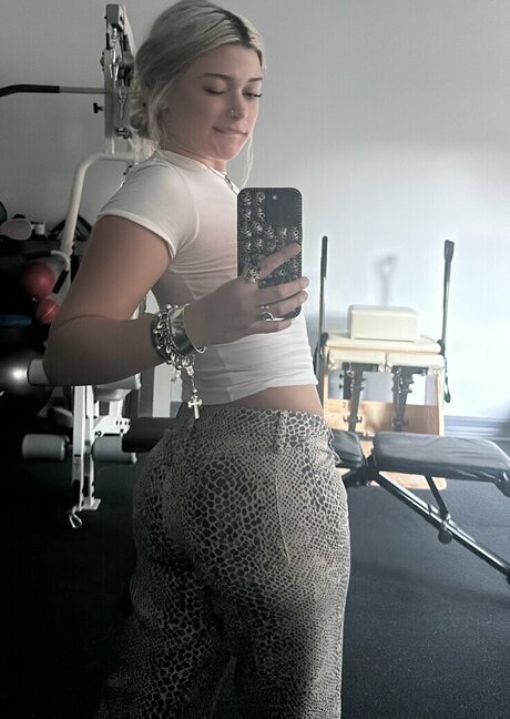 Lola Visage nice star image