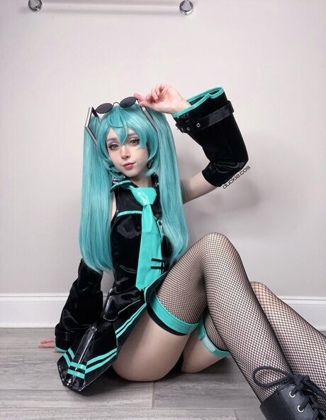 Duckie Cos star sex pics