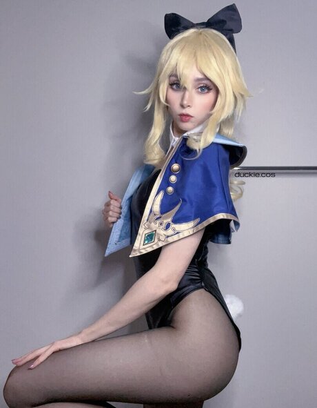Duckie Cos beautiful model img
