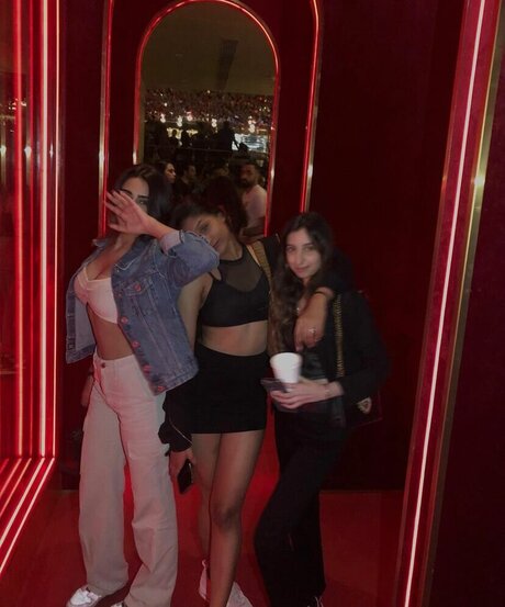 Pakhi Gadh star perfect archive