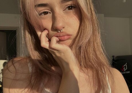 pavuk1 0 pretty pornstar image