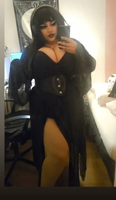 Bigtiddyash nice pornstar image