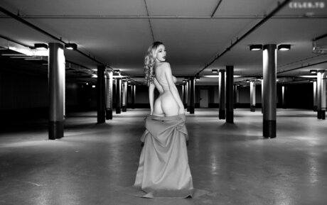 Setty Mois model nudes photo