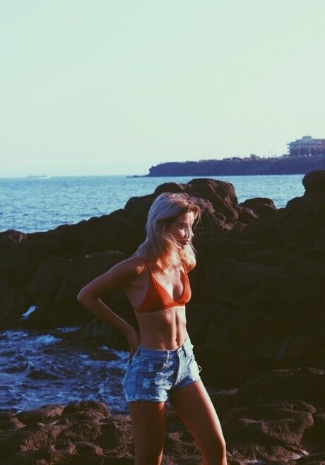 vicky2203 model art gallery