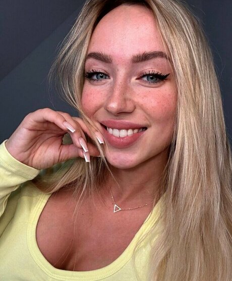 Nicole Marrone free star archive