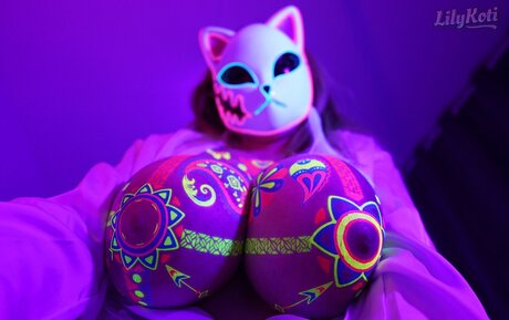 LilyKoti model nudes img