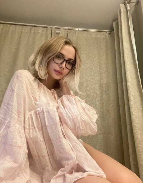 GloriaMatvien star hd archive