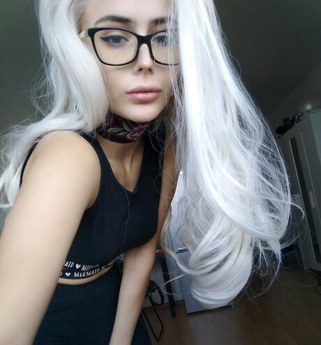 GloriaMatvien exclusive model galleries