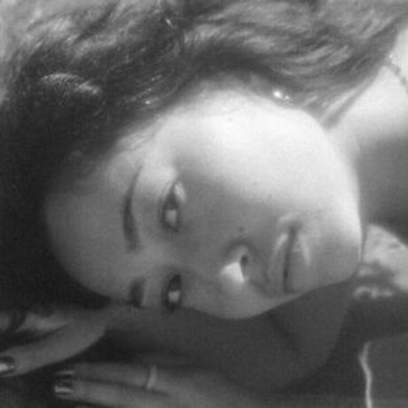 Olivia Jordan nude model galleries