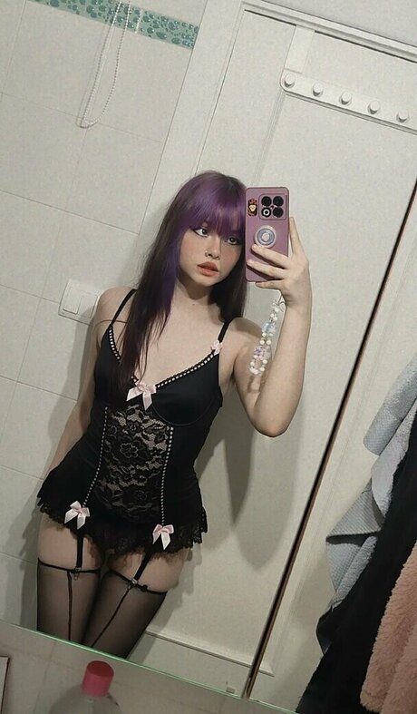 theakaleina art actress pictures