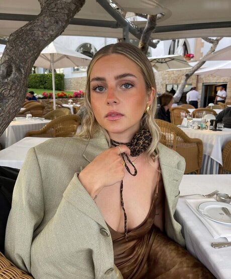 Lea Breuer xxx model picture