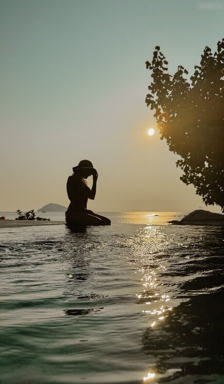 Iris Mareike Steen model nude images