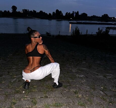 Anny Marry erotic star gallery