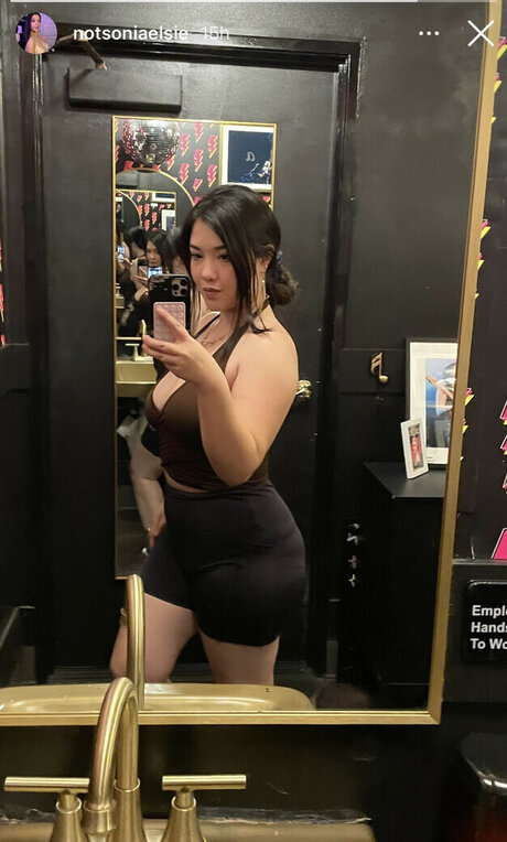 Sonia Elsie ASMR xxx actress photos