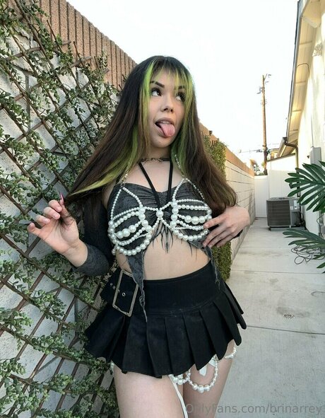 Wavy Brin naked model pics