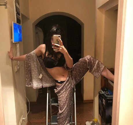 pizzahubbbb model adult pictures
