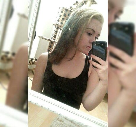 Laura Knoblauch art pornstar images