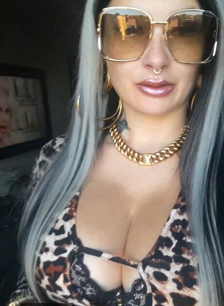 Lyn k44 porn actress gallery