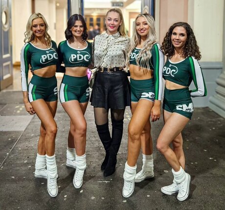 Sarah Milkowski high quality actress pics