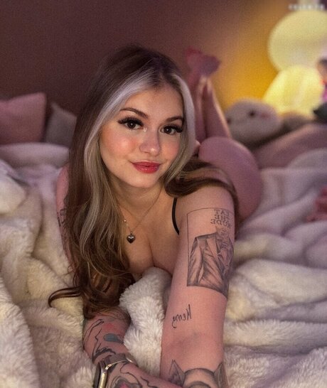 Feneliactx perfect actress img