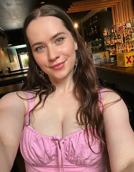 Nichameleon star sexy photo