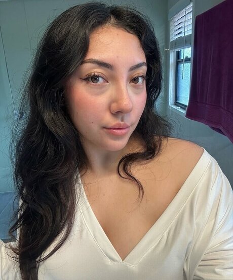 ASMR JADE model perfect pics