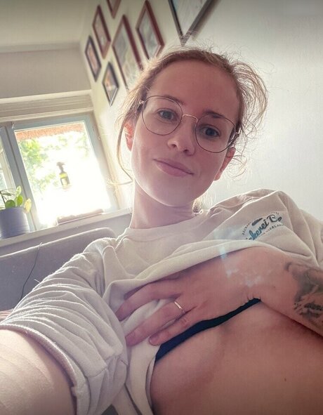 Aalexandrawbr pretty pornstar photos