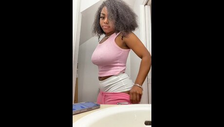 Colormebarbiee model perfect pic