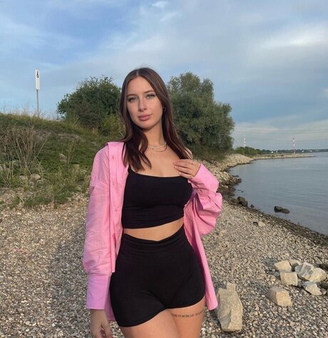 Larissaxra star nice images