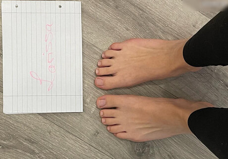 Larissaxra adult model archive