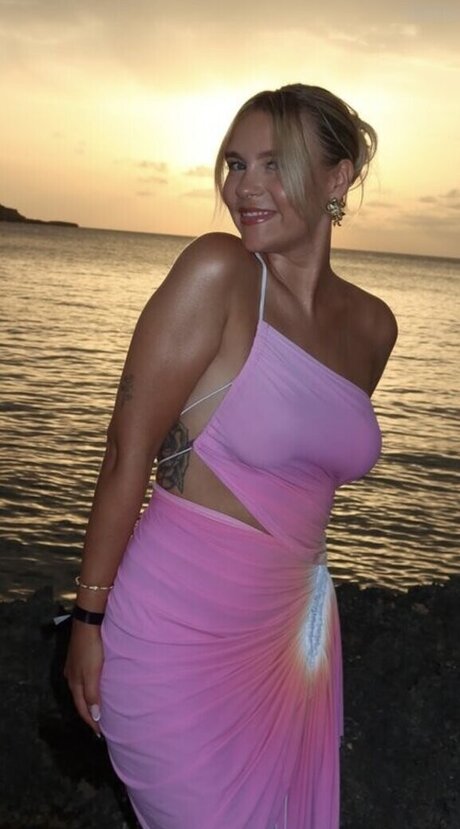 Dagi Bee star exclusive images