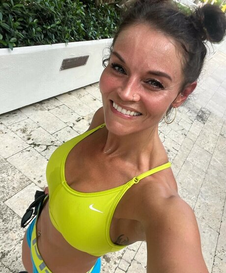 Julie Felton xxx pornstar pics